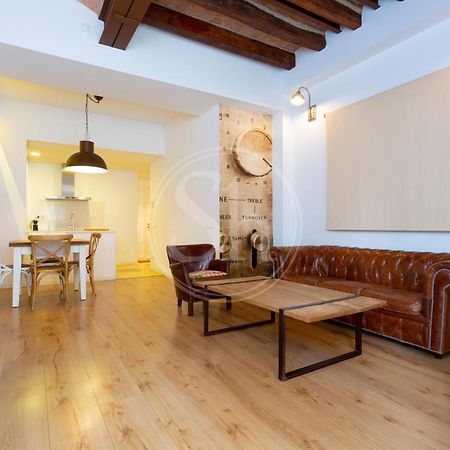 Moderno Apartamento En Eixample Barselona Dış mekan fotoğraf