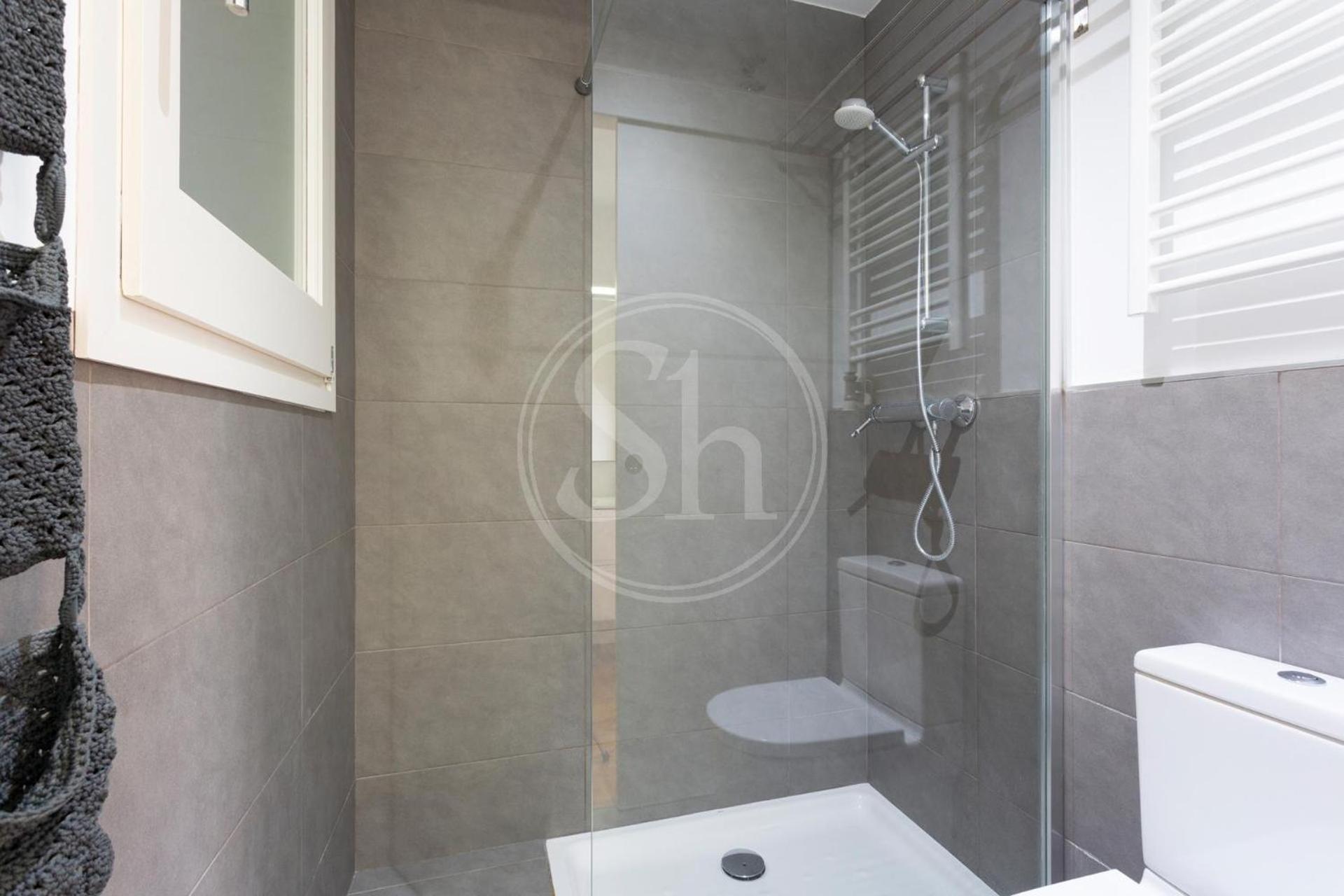 Moderno Apartamento En Eixample Barselona Dış mekan fotoğraf