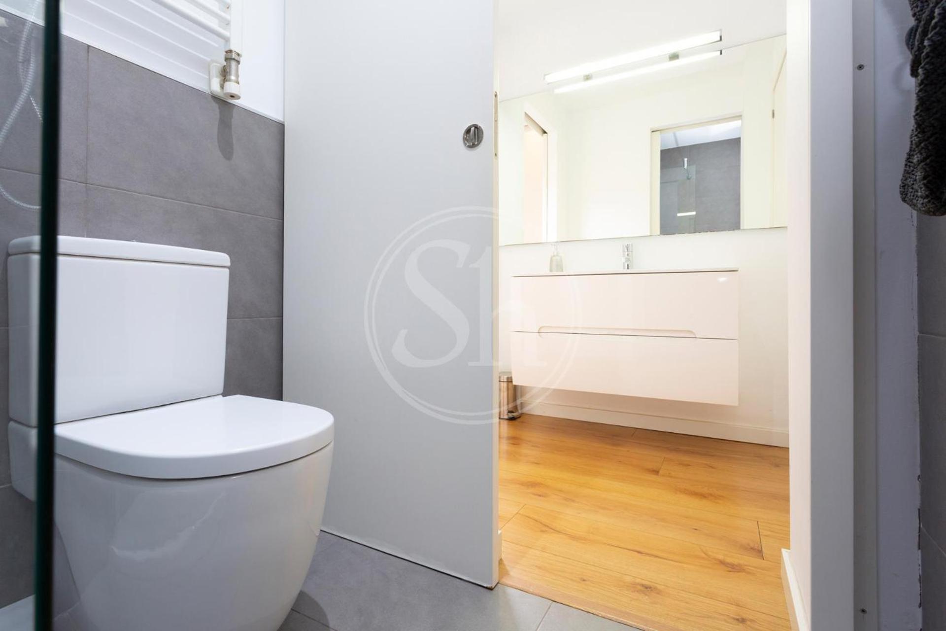 Moderno Apartamento En Eixample Barselona Dış mekan fotoğraf